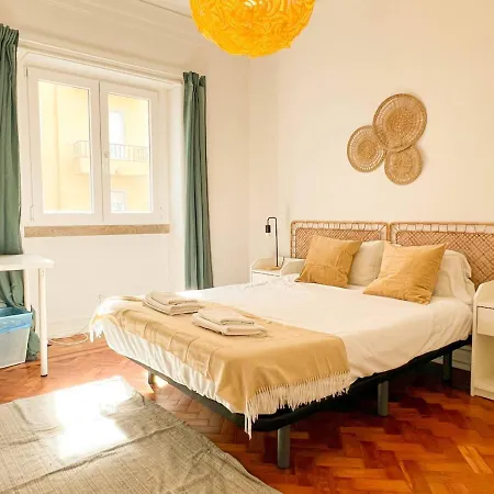 Apartamento My Fair - 4 Bedroom Near Campo Pequeno Lisboa