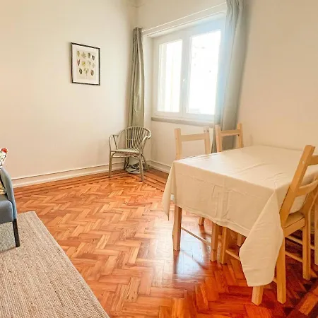 My Fair - 4 Bedroom Near Campo Pequeno * Lissabon