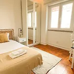 Апартаменты My Fair - 4 Bedroom Near Campo Pequeno