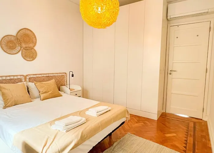 My Fair - 4 Bedroom Near Campo Pequeno * Lizbona