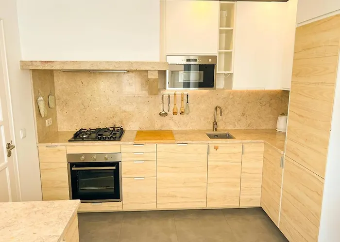 My Fair - 4 Bedroom Near Campo Pequeno Apartament Lizbona